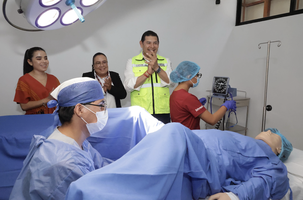 Más oportunidades para formar profesionales de la salud en la Mixteca poblana